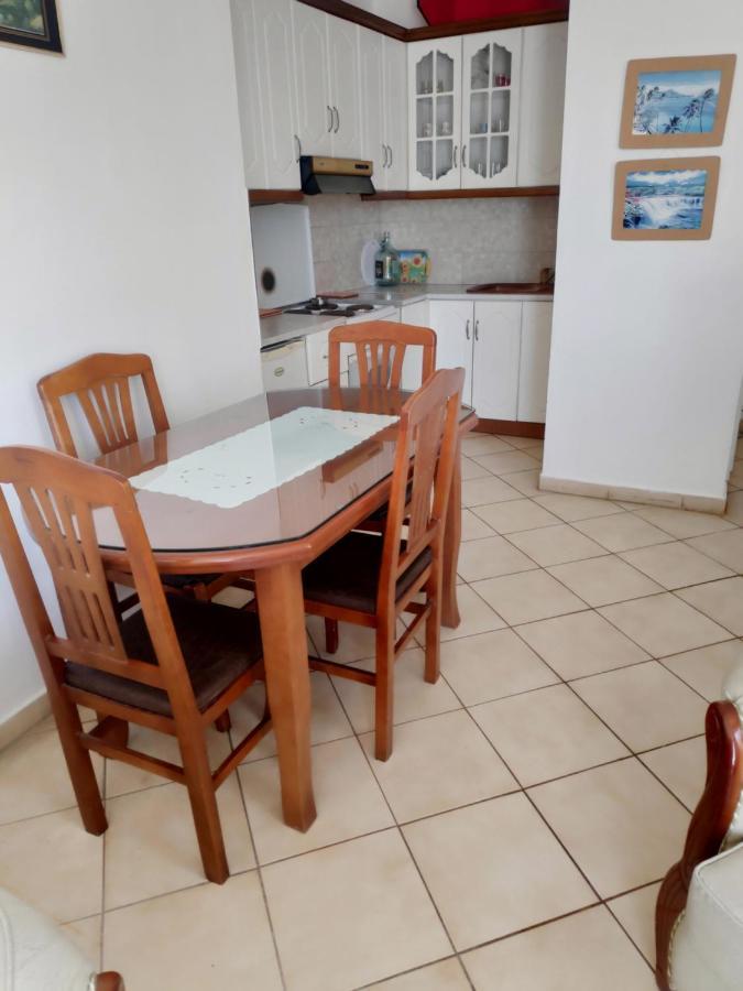 Private Studio Sea View 2 Minutes Away From Beach Sarandë Buitenkant foto